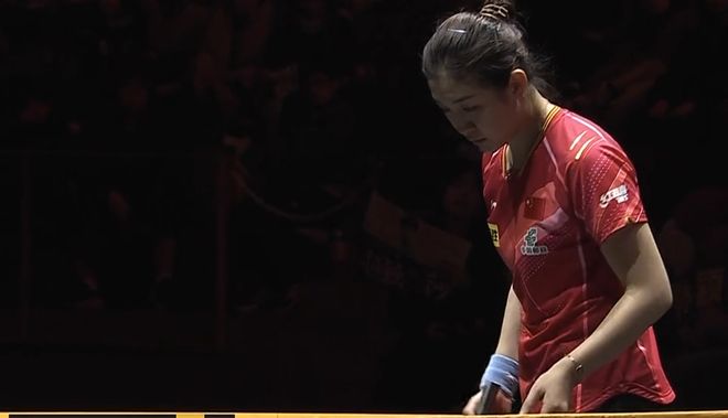 库里发布圣诞庆祝短片，穿的还是UA鞋