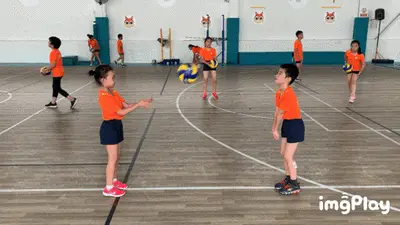 对朱利安·阿尔瓦雷斯的突然刹车